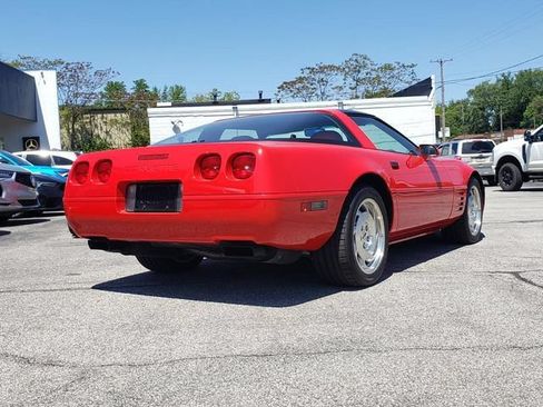 Used 1994 Chevrolet Corvette Coupe RWD image 8