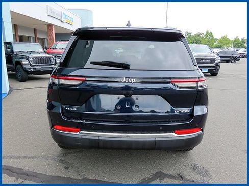 Certified 2024 Jeep Grand Cherokee Limited AWD/4WD image 6