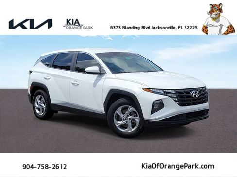 Used 2024 Hyundai Tucson SE FWD image 1