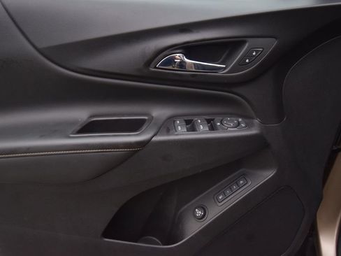 Used 2018 Chevrolet Equinox Premier AWD/4WD image 28