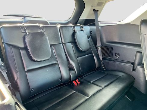 Used 2022 Ford Explorer Limited w/ Equipment Group 301A image 28