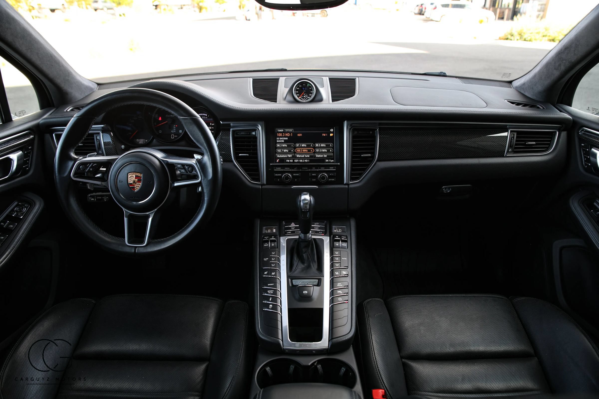 Used 2015 Porsche Macan Turbo AWD/4WD image 26