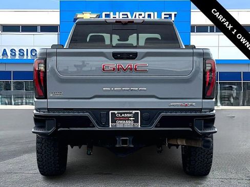 Used 2024 GMC Sierra 2500 AT4X image 6