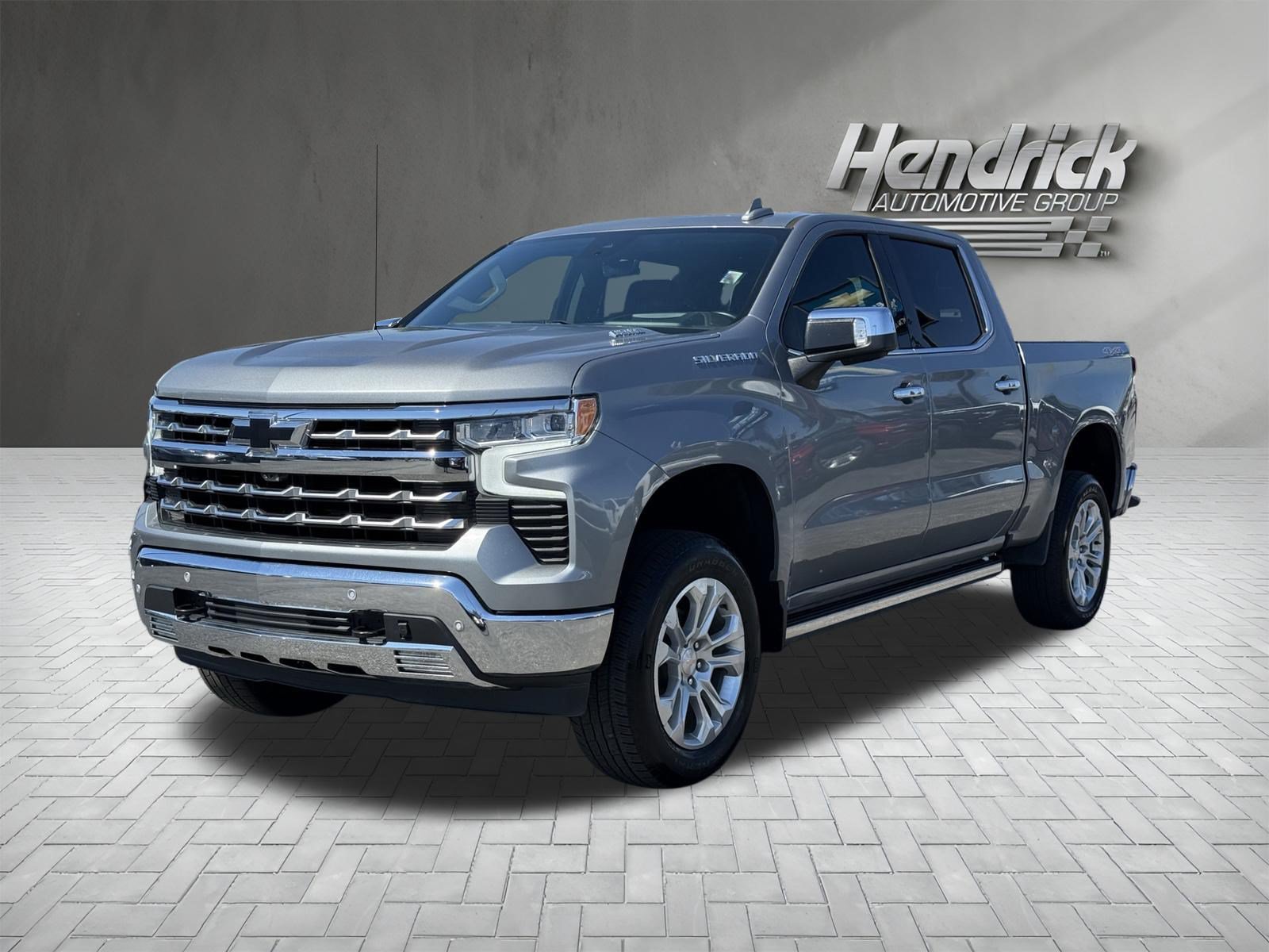 Used 2023 Chevrolet Silverado 1500 LTZ w/ Technology Package AWD/4WD image 5