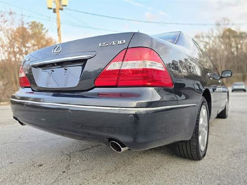 Used 2004 Lexus LS 430 image 10