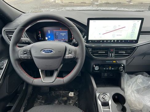 New 2026 Ford Escape ST-Line w/ Tech Pack #1 image 15