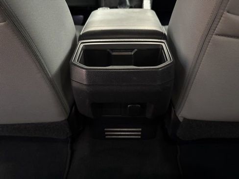 Used 2024 Toyota Tacoma TRD Off-Road image 38