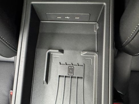 Used 2025 Porsche 911 Carrera image 38