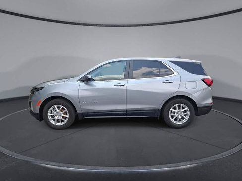 Used 2024 Chevrolet Equinox LT FWD image 5