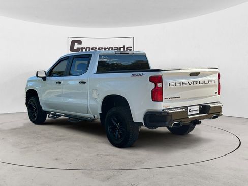 Used 2021 Chevrolet Silverado 1500 LT Trail Boss w/ LPO, Dark Essentials Package image 3