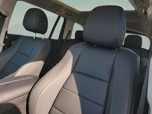 Certified 2026 Mercedes-Benz GLS 450 4MATIC image 33