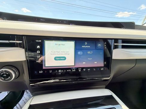 New 2026 Lincoln Navigator Reserve AWD/4WD image 16