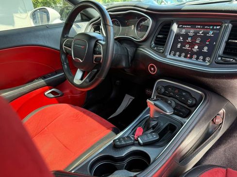 Used 2017 Dodge Challenger GT w/ Driver Convenience Group image 30