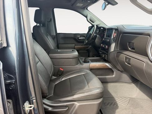Used 2020 Chevrolet Silverado 1500 LT Trail Boss AWD/4WD image 15