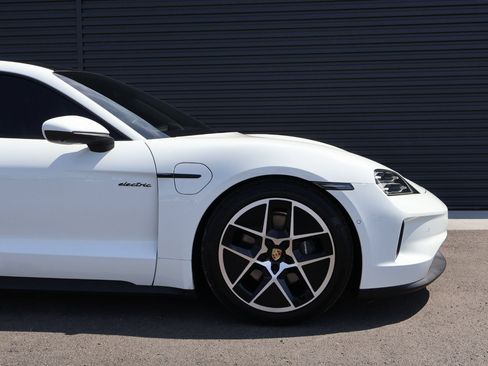 Certified 2025 Porsche Taycan RWD image 12