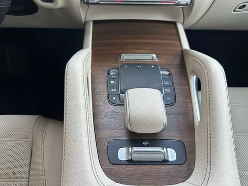 Used 2022 Mercedes-Benz GLS 450 4MATIC image 25