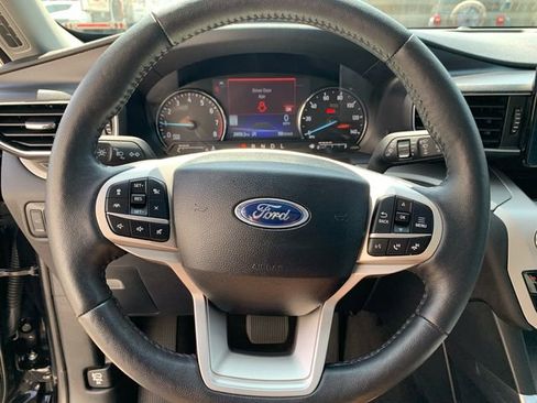 Used 2023 Ford Explorer XLT w/ Equipment Group 202A image 30