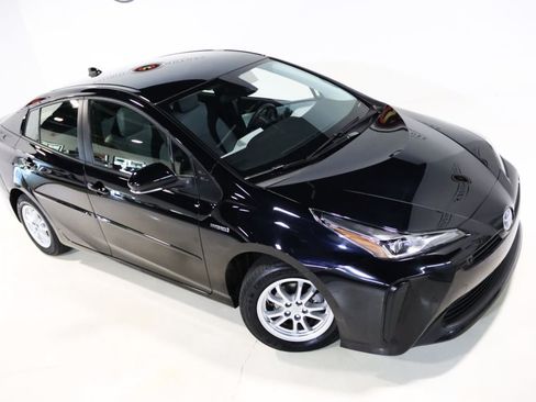 Used 2021 Toyota Prius LE FWD image 8
