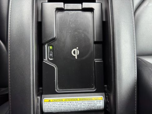 Used 2020 Toyota Highlander XLE image 31