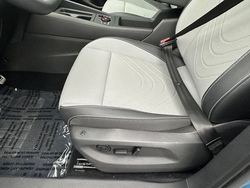 Certified 2025 Volkswagen Tiguan SE R-Line AWD/4WD image 25