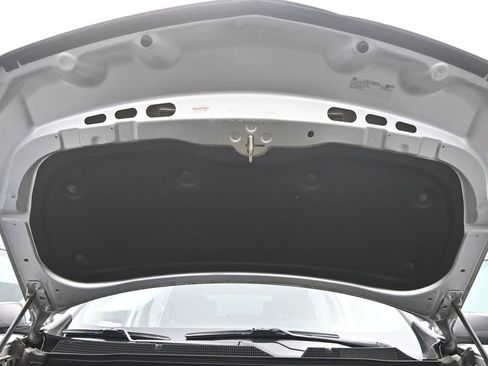 Used 2018 Chevrolet Traverse LS image 23