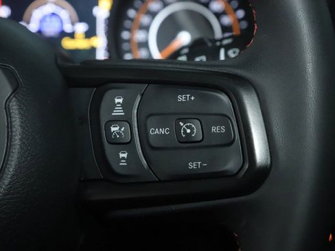 Used 2024 Jeep Wrangler Unlimited Rubicon AWD/4WD image 23