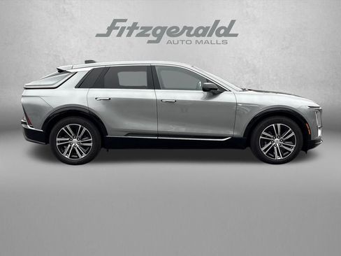 New 2025 Cadillac Lyriq Luxury image 5