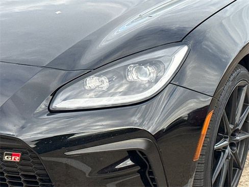 Used 2024 Toyota GR86 Premium image 5