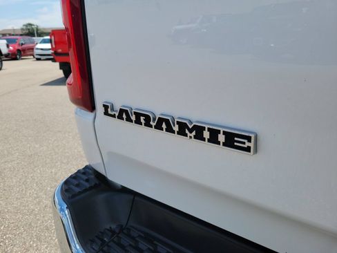 Used 2025 RAM 1500 Laramie AWD/4WD image 6