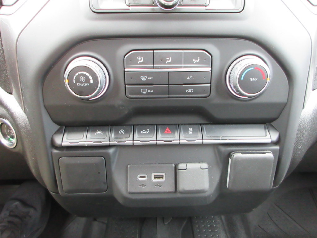Certified 2022 Chevrolet Silverado 1500 Custom AWD/4WD image 27