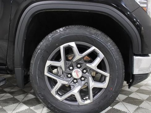 Used 2022 GMC Sierra 1500 SLT w/ SLT Convenience Package AWD/4WD image 47