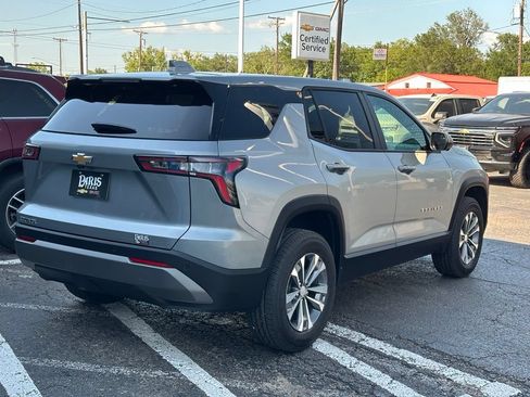 New 2027 Chevrolet Equinox LT w/ Safety and Technology Package FWD image 6
