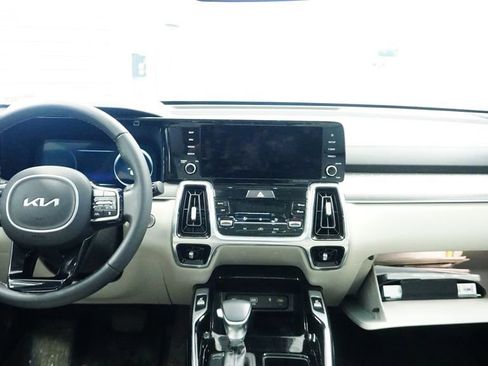 Used 2023 Kia Sorento SX image 59