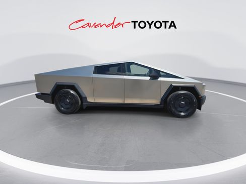 Used 2026 Tesla Cybertruck AWD Crew Cab image 9