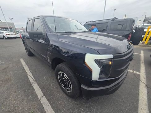 Used 2023 Ford F150 Lightning Pro image 2