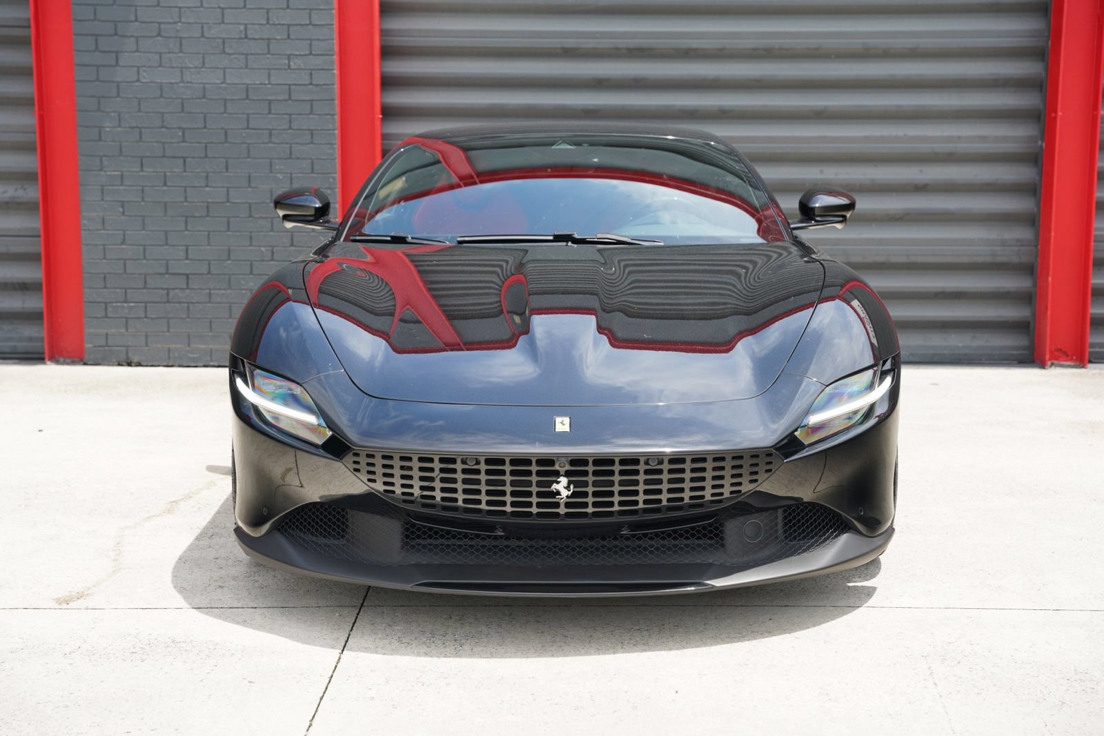Used 2023 Ferrari Roma RWD image 9