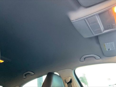 Used 2018 Volkswagen Passat 2.0T R-Line image 22