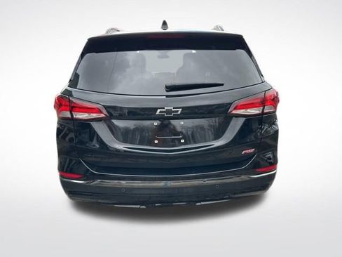 Used 2023 Chevrolet Equinox RS w/ LPO, Floor Liner Package FWD image 5