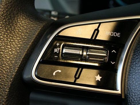 Used 2024 Kia Seltos LX image 20