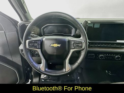 Used 2023 Chevrolet Silverado 1500 LT w/ Safety Package AWD/4WD image 16