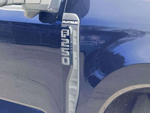 Used 2025 Ford F250 Platinum AWD/4WD image 6