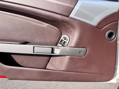 Used 2010 Aston Martin DB9 Volante image 10