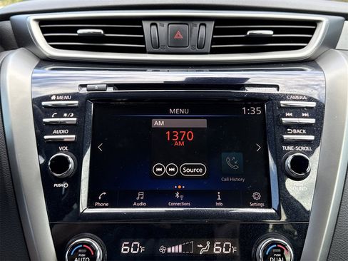 Used 2024 Nissan Murano SV w/ SV Midnight Edition Package image 21