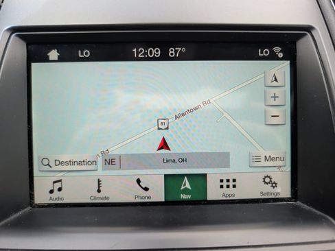Used 2018 Ford Taurus Limited FWD image 15