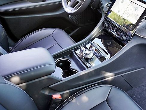 New 2023 Jeep Grand Cherokee 4WD 4xe image 13