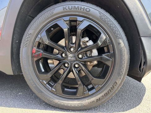 Used 2019 GMC Terrain SLT w/ Preferred Package AWD/4WD image 7