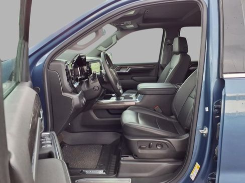 Used 2024 Chevrolet Silverado 1500 LTZ w/ LTZ Premium Package AWD/4WD image 22