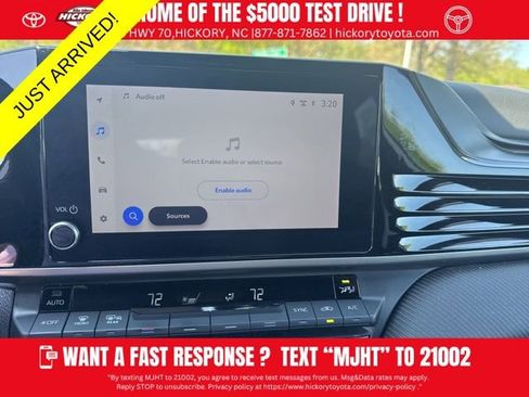 Used 2025 Toyota Camry SE image 10