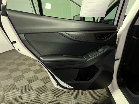 Used 2021 Subaru Crosstrek 2.0i AWD/4WD image 23