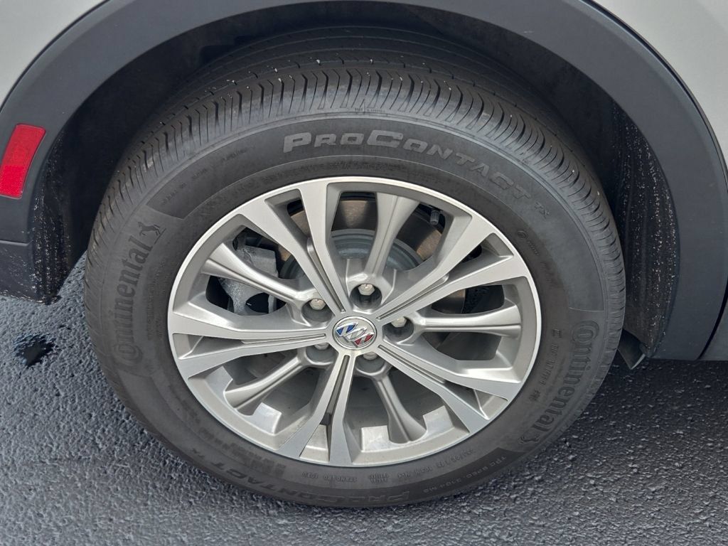 Used 2023 Buick Envision Preferred AWD/4WD image 11